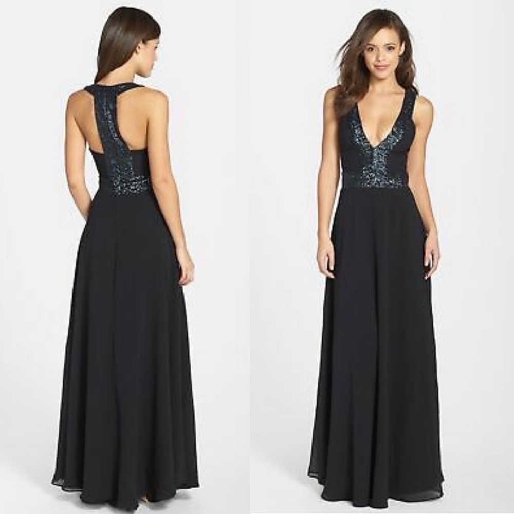 Delani Sequin Crepe Gown (black)